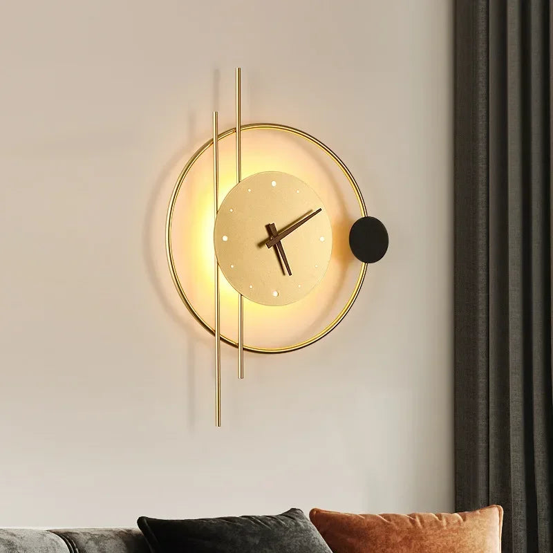 Elegancia moderna: lámpara de pared con reloj LED para cualquier espacio